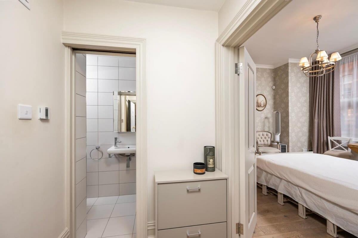 Charming Chelsea Studio Your Cozy Urban Retreat London Kültér fotó